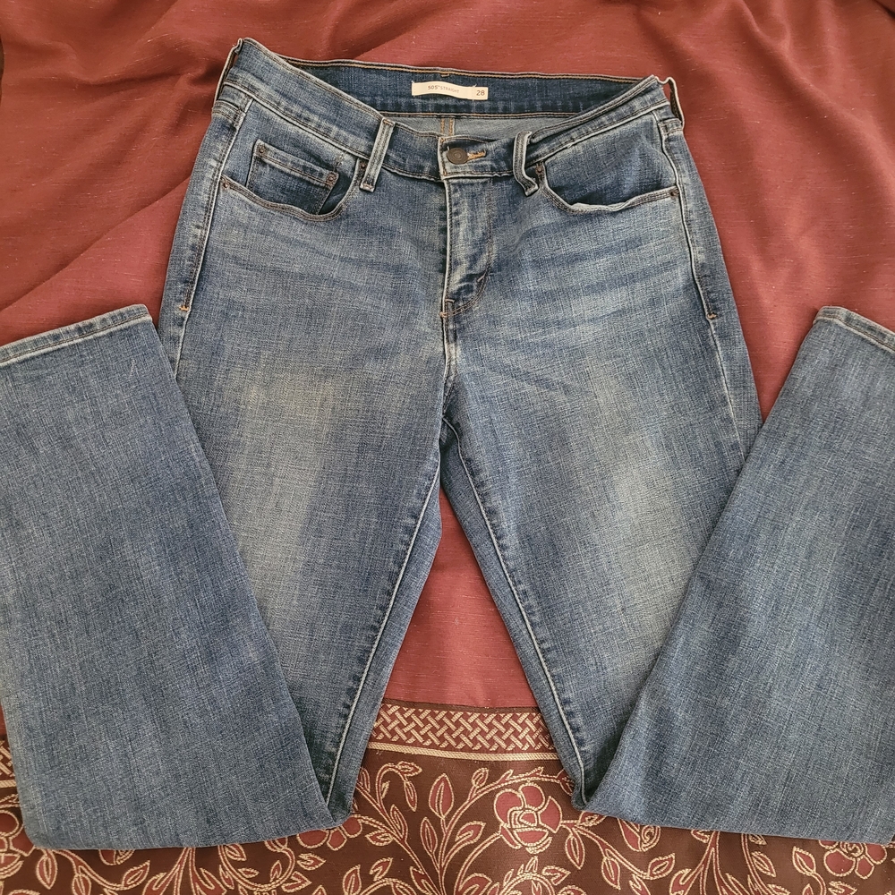 Levi's Women's 505 Straight Leg Jeans in Denim Blue Sz 28